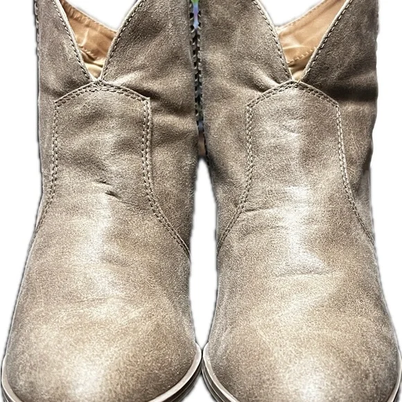 Cupid Women's Suede Ankle Boots - Taupe - 8.5 - Picture 2 of 8